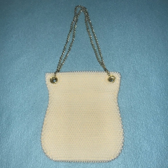 WALBORG vintage hand beaded pearl wristlet with gold chain NEW - Picture 1 of 11